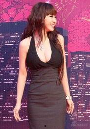 娱乐吃瓜女星私下关注,娱乐圈女神私下关注的神秘人物，吃瓜群众纷纷热议